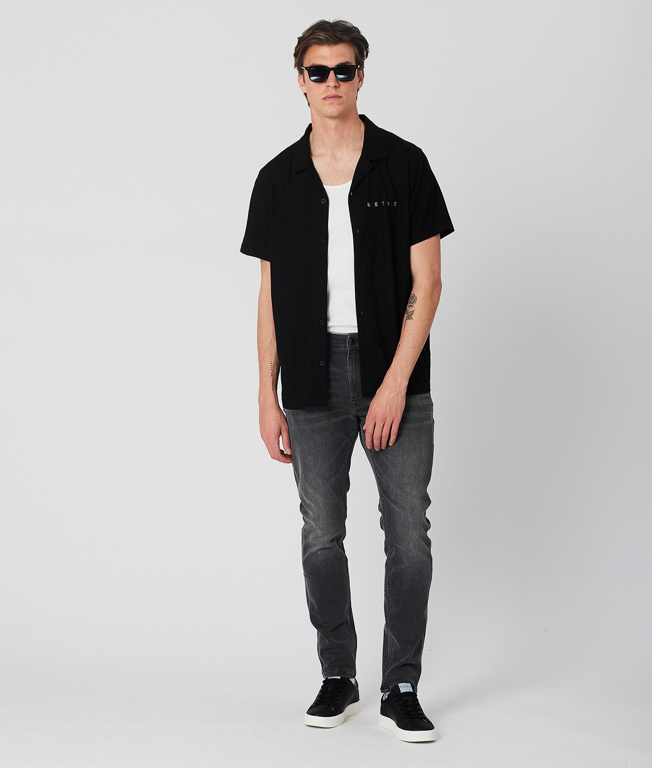 RR1 SKINNY FÉRFI FARMERNADRÁG, W0107