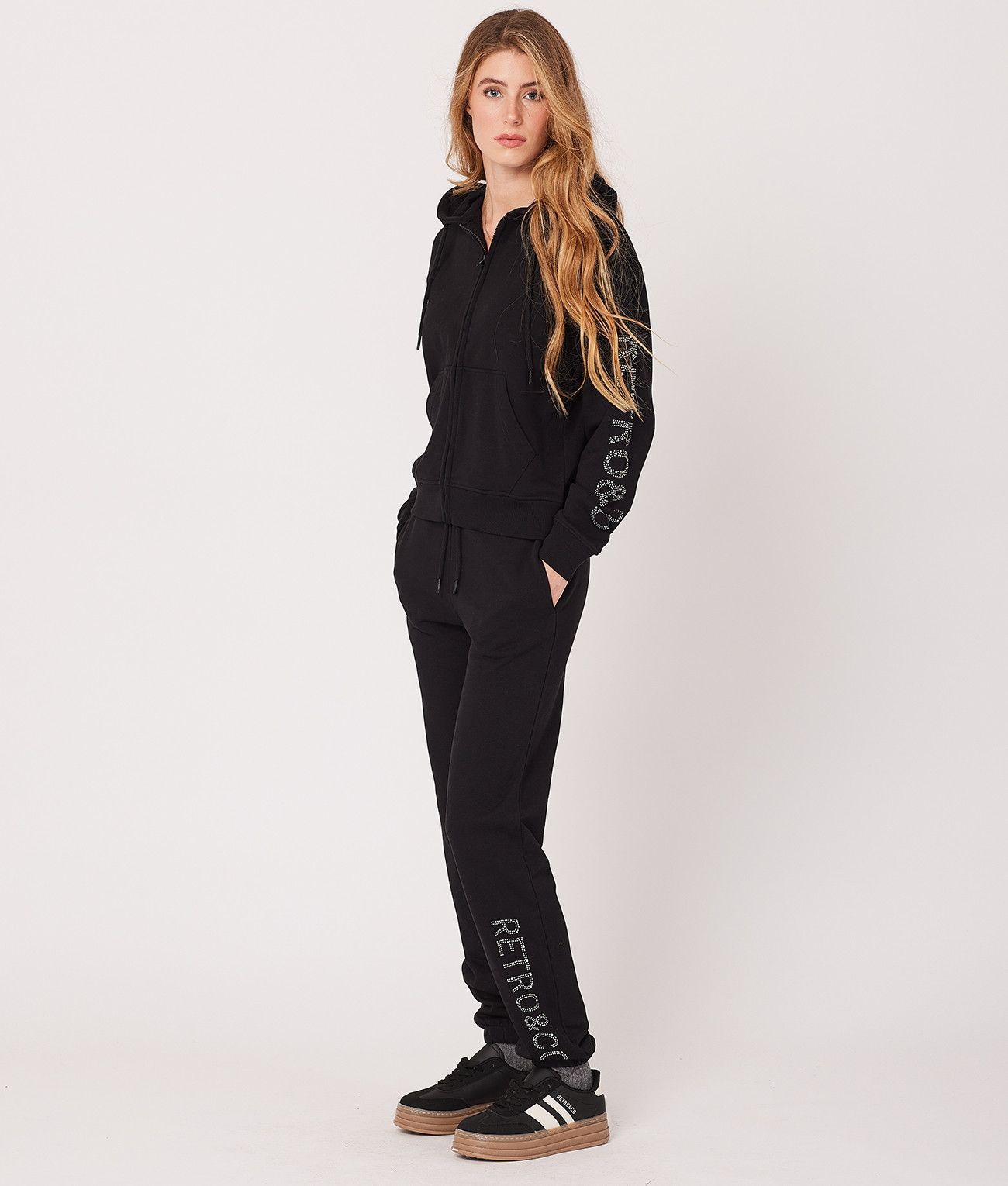 CHELSEA ZIP JOGGING TOP, BLACK