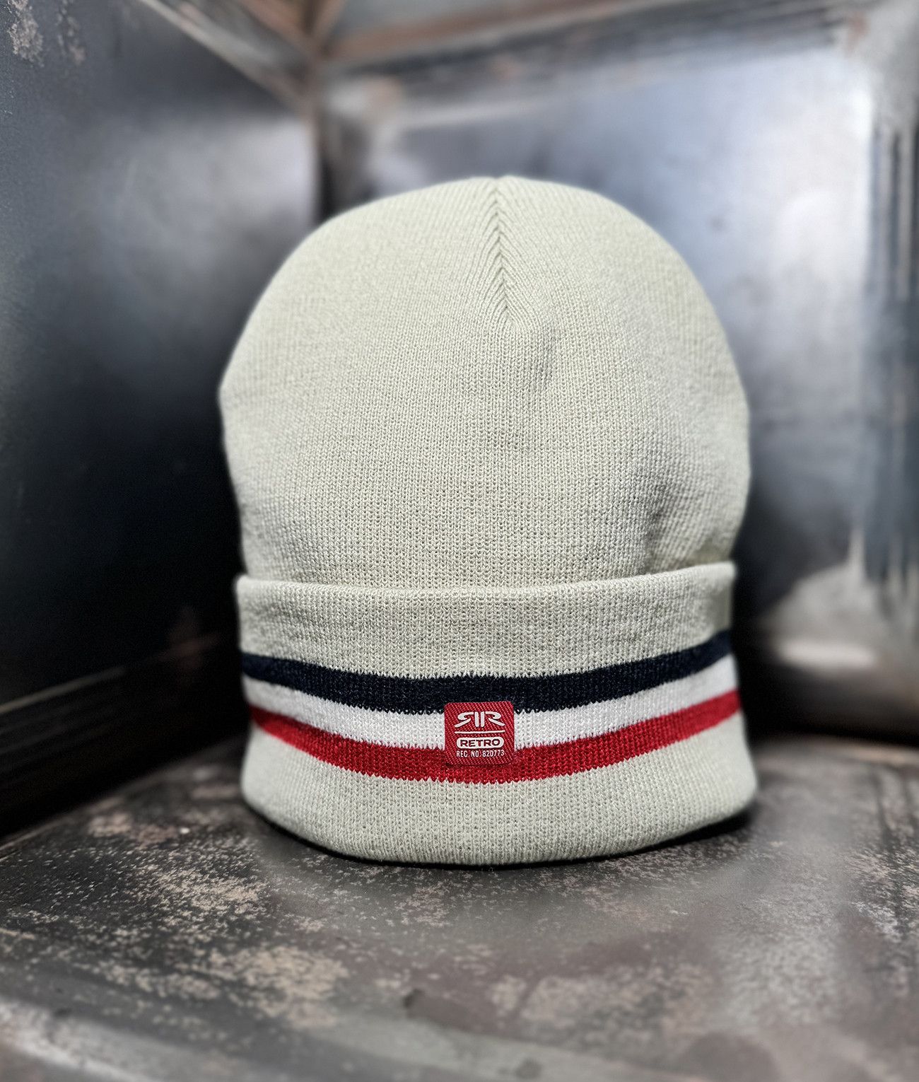 VALIN HAT HAT, SAND