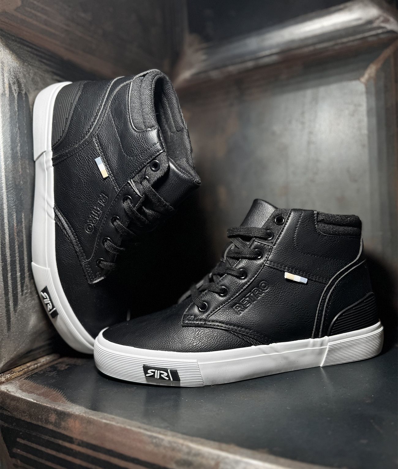 CLINT MID SNEAKERS BOOTS, BLACK