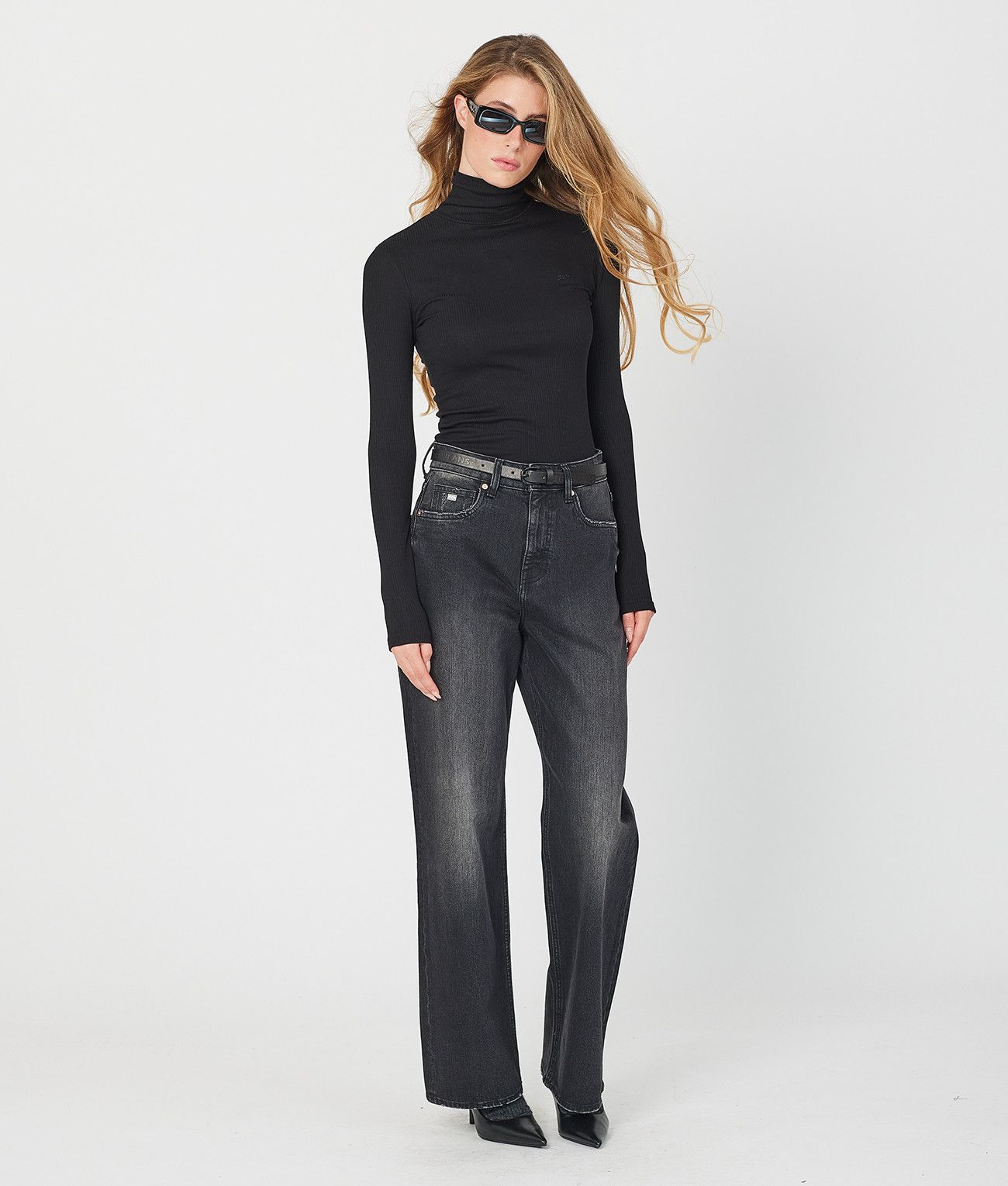 IZZY L.S.TOP, BLACK